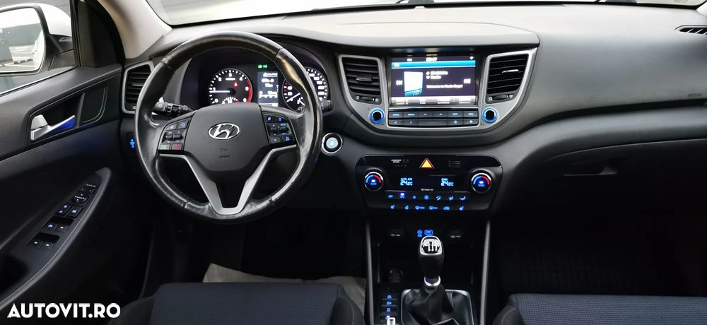 Hyundai Tucson 2.0 CRDI 4WD Advantage - 8