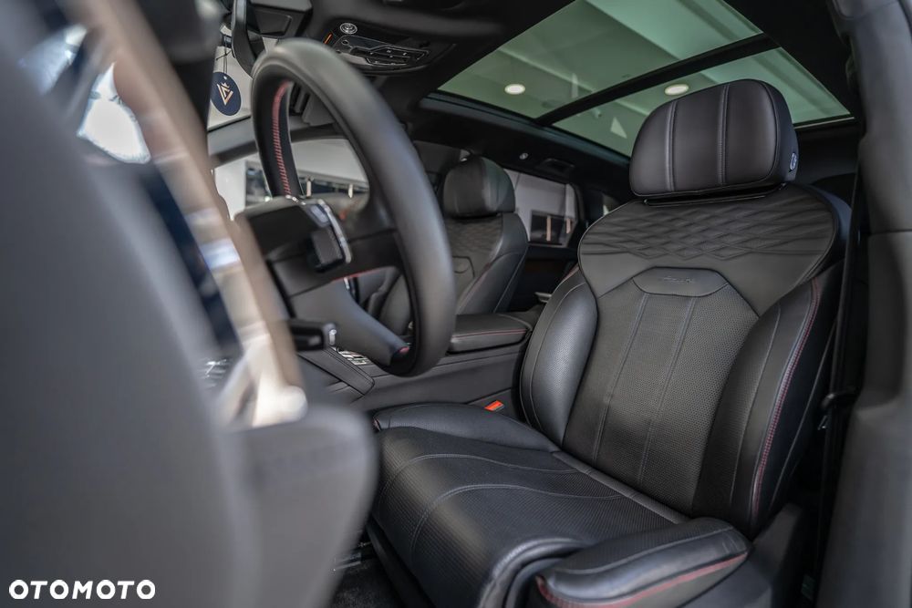 Bentley Bentayga W12 Mulliner - 26
