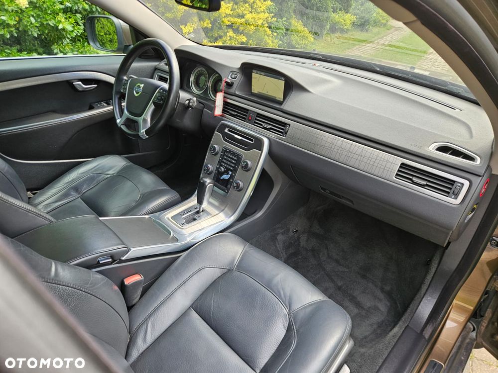 Volvo XC 70 2.4D AWD Summum - 32