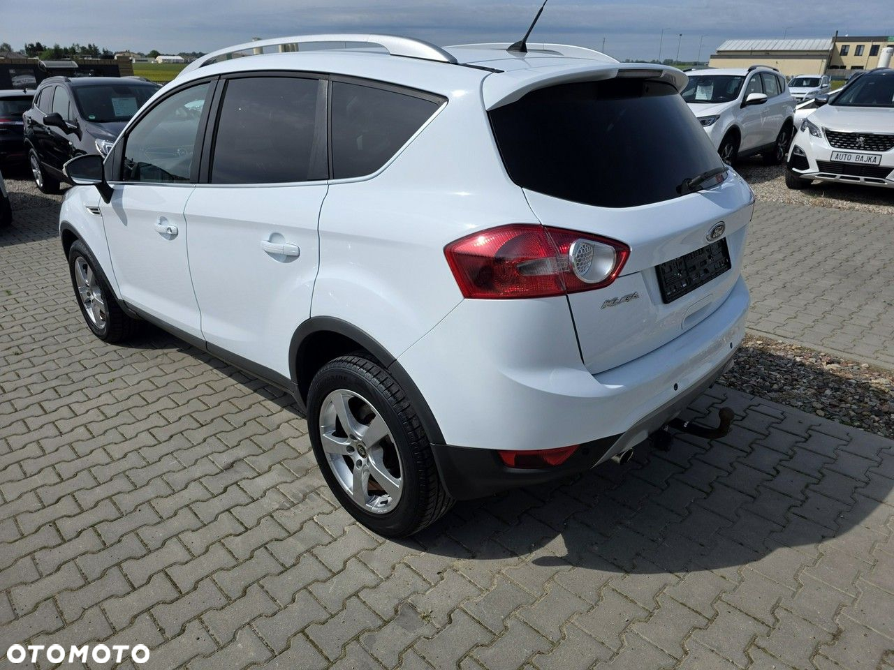 Ford Kuga 2.0 TDCi 2x4 Titanium - 13