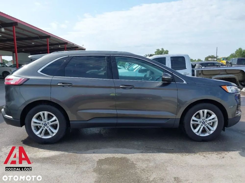Ford Edge - 9