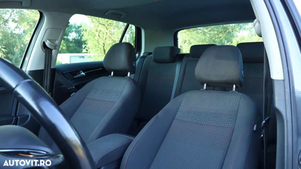 Volkswagen Golf 1.5 TSI ACT DSG Sound - 11