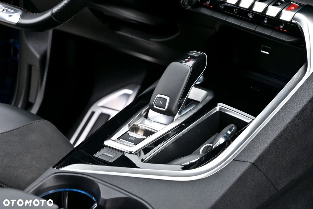 Peugeot 3008 2.0 BlueHDi GT S&S EAT8 - 26