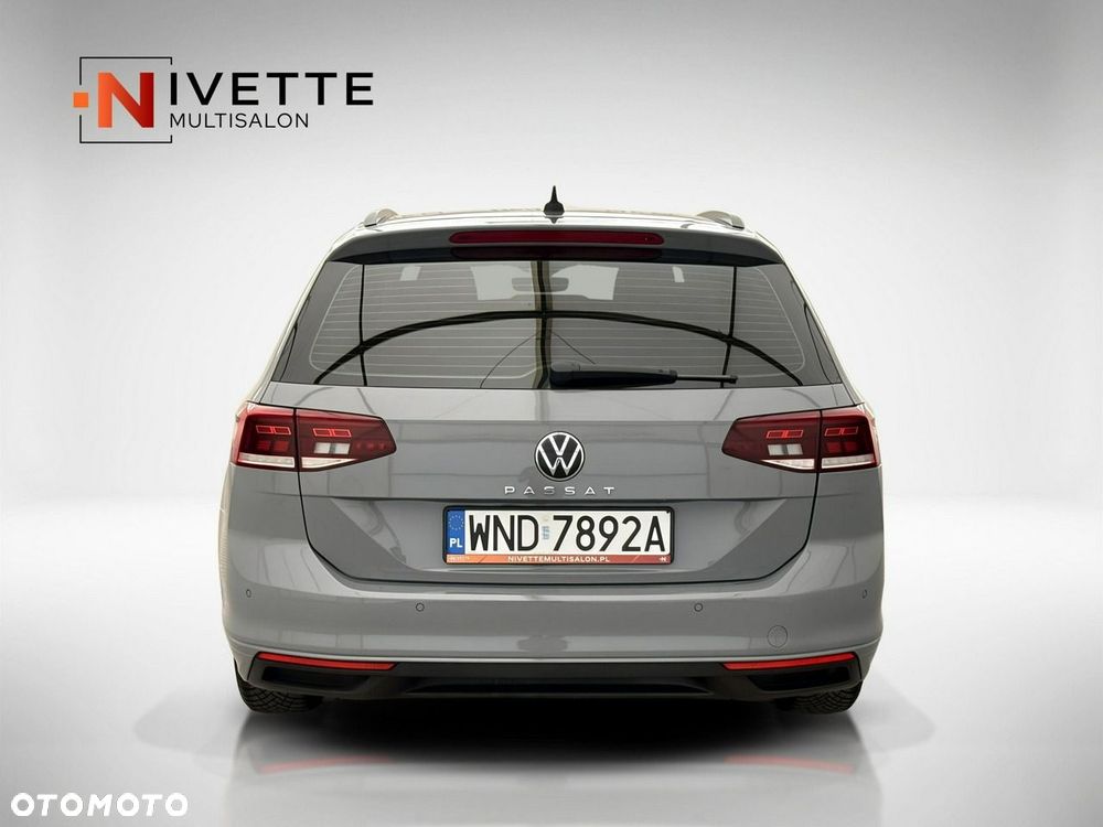 Volkswagen Passat - 10