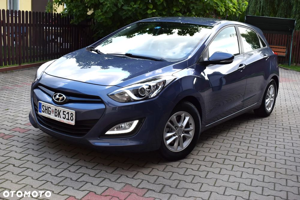Hyundai i30 1.4 Intro Edition - 3