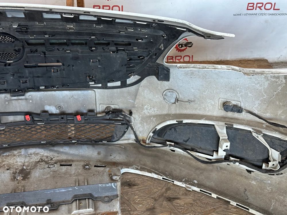 ZDERZAK PRZEDNI OPEL INSIGNIA A LIFT  PDC - 9