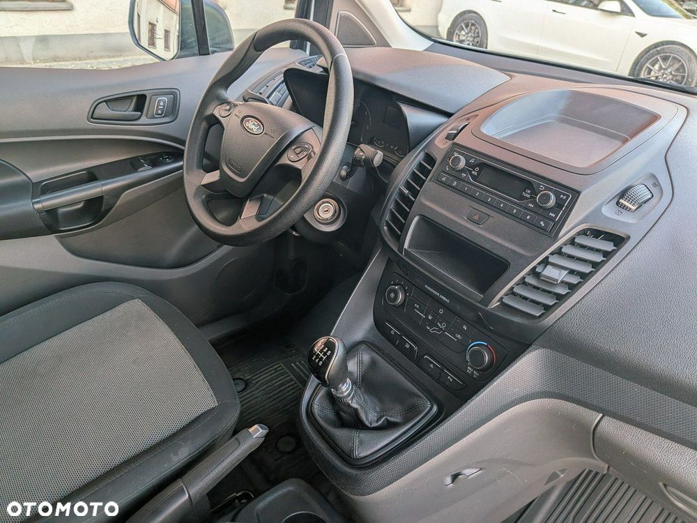Ford Transit Connect - 19