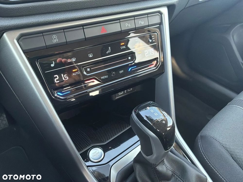 Volkswagen T-Roc - 24