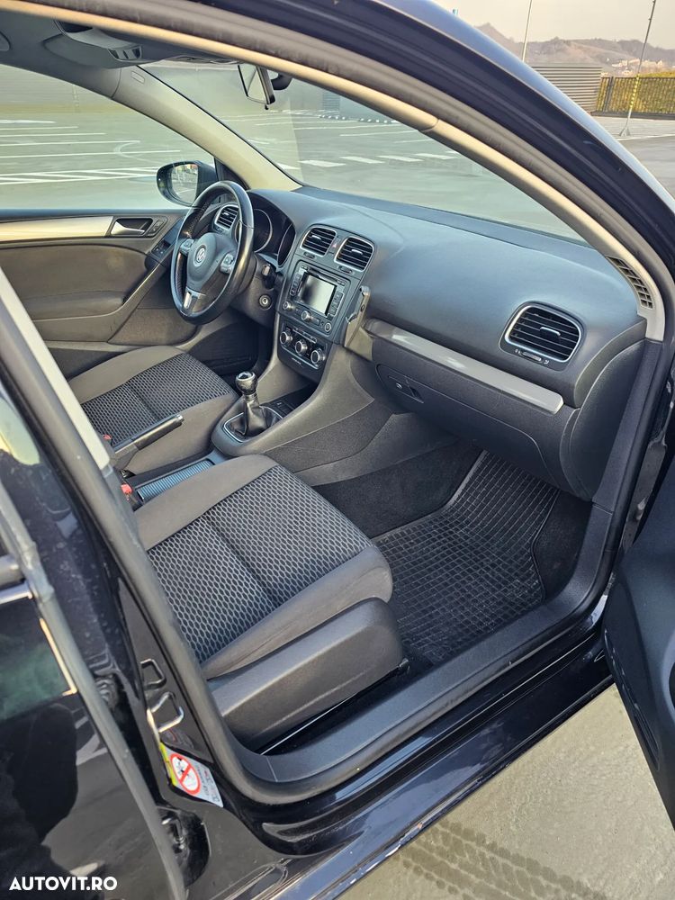 Volkswagen Golf 1.6 TDI BlueMotion Technology DPF Comfortline - 16