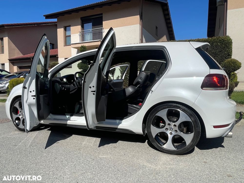 Volkswagen Golf - 20