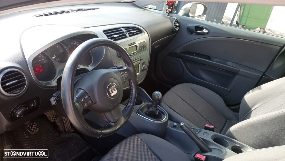 SEAT Leon 1.9 TDI DPF Ecomotive Style - 10