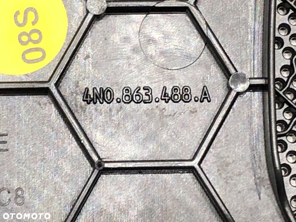 MASKOWNICA GŁOŚNIKA BANG OLUFSEN PÓŁKI TYLNEJ LEWA  AUDI A8 D5 (4N2, 4N8) 2017 - 2022 60 TFSI - 4