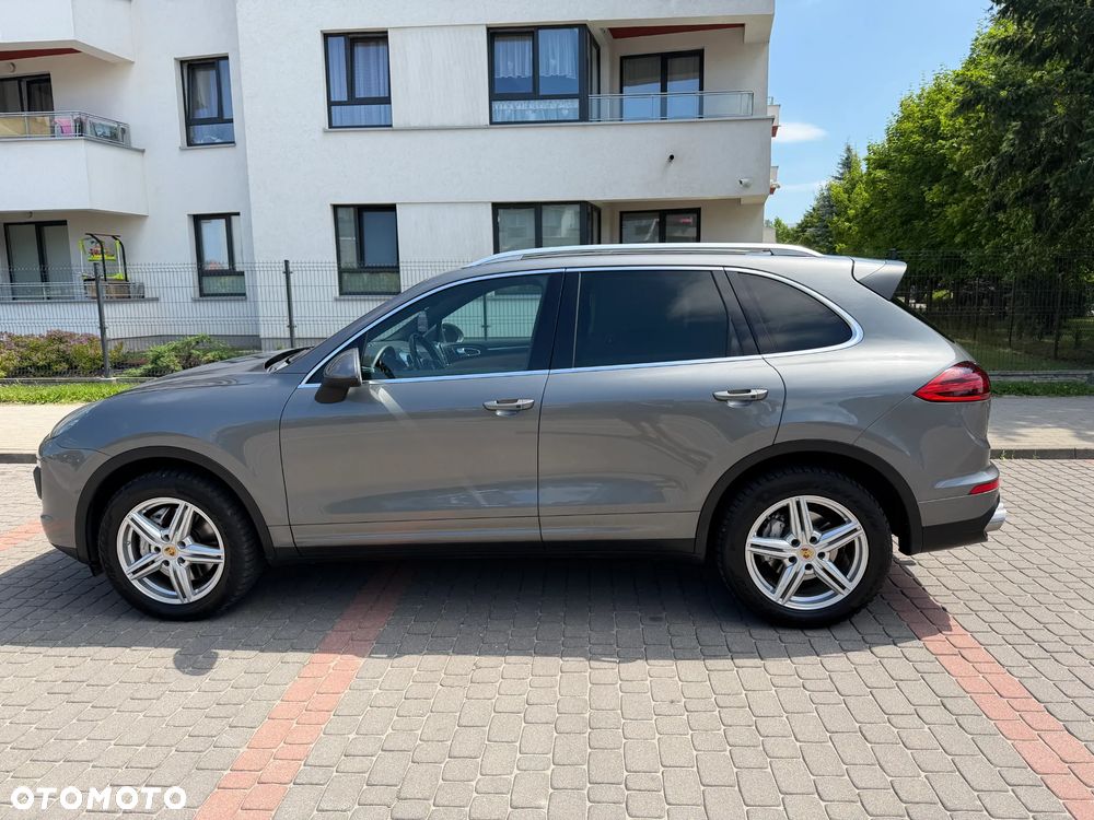 Porsche Cayenne S - 8