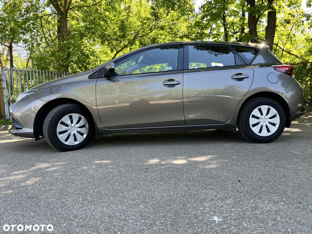 Toyota Auris 1.6 Active - 1