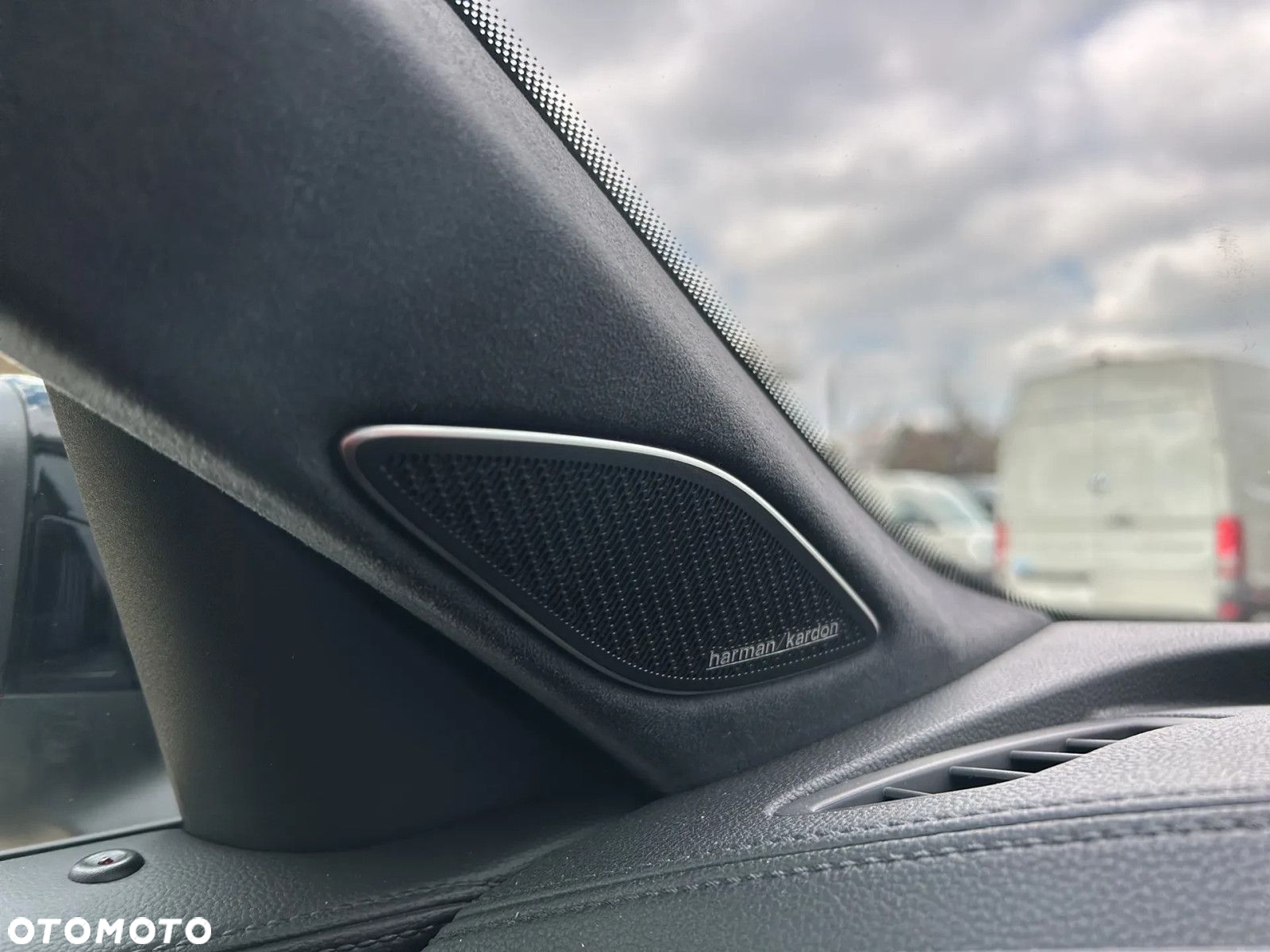 Volkswagen Passat - 20