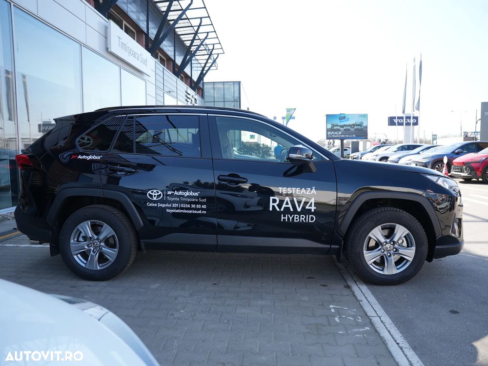 Toyota RAV4 - 9