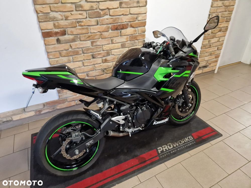 Kawasaki Ninja 400 - 25