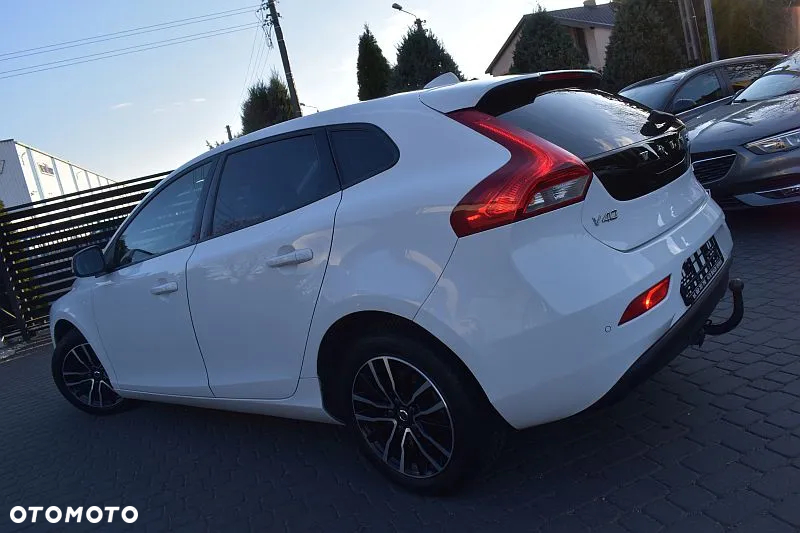 Volvo V40 T2 Geartronic Momentum - 3