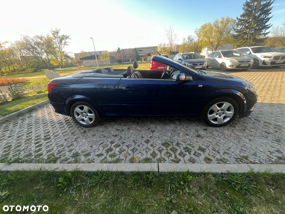 Opel Astra 2.0 Turbo Cosmo - 10