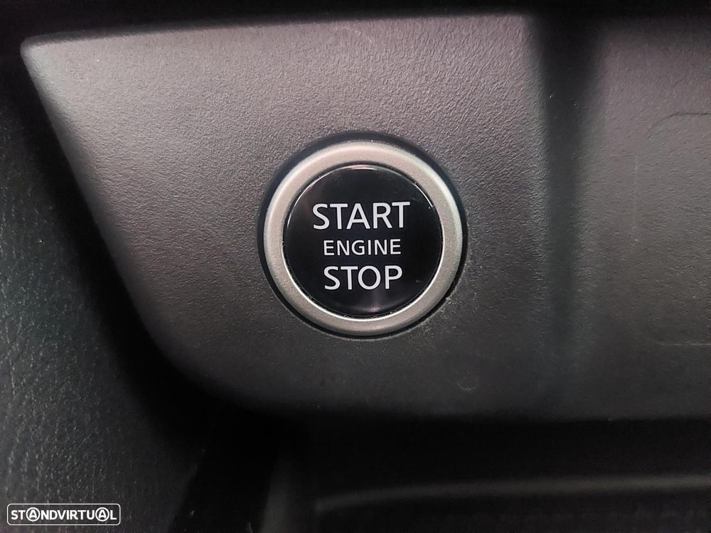 Nissan Qashqai 1.3 DIG-T N-Connecta - 29