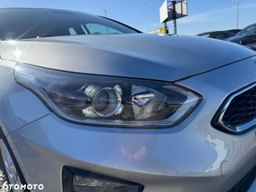 Kia Ceed 1.0 T-GDI 120 OPF Nightline Edition - 12