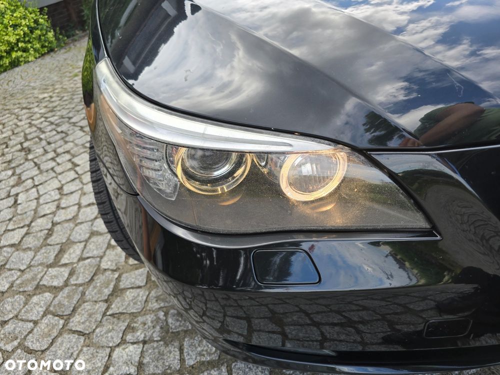 BMW Seria 5 523i - 27