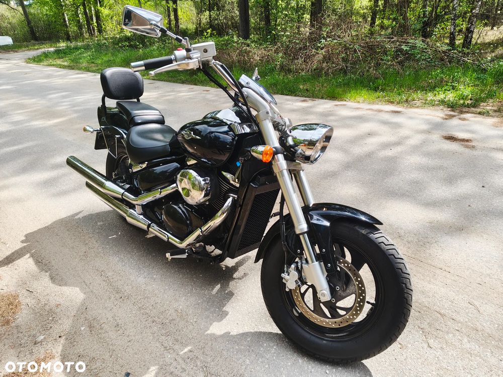 Suzuki Intruder - 2