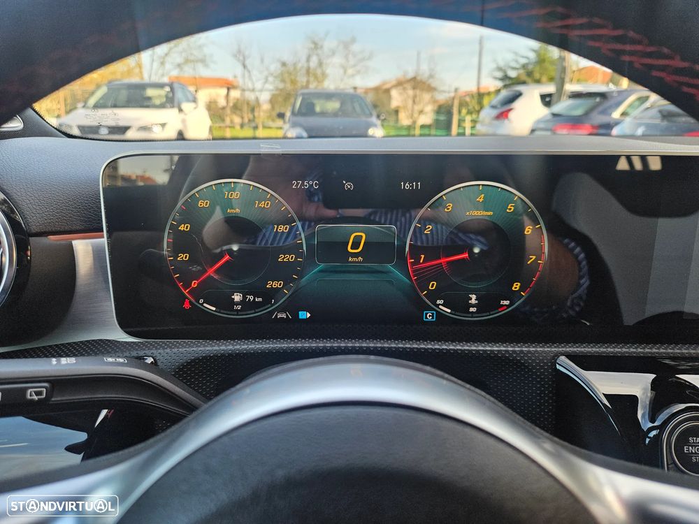 Mercedes-Benz A 200 AMG Line - 40