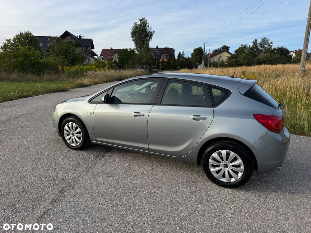 Opel Astra 1.4 Turbo Design Edition - 14