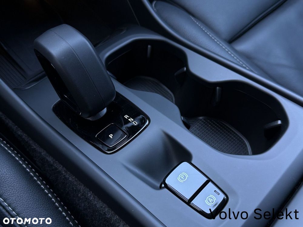 Volvo XC 40 - 24