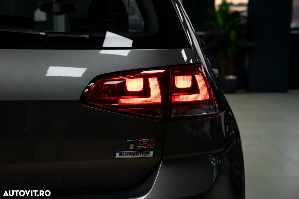 Volkswagen Golf 1.4 TSI BlueMotion Technology DSG Highline - 20