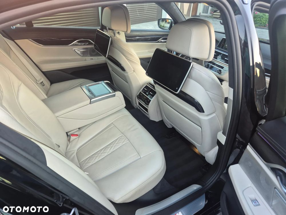 BMW Seria 7 730d xDrive - 9