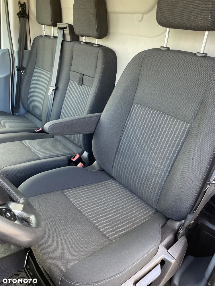 Ford Transit - 24