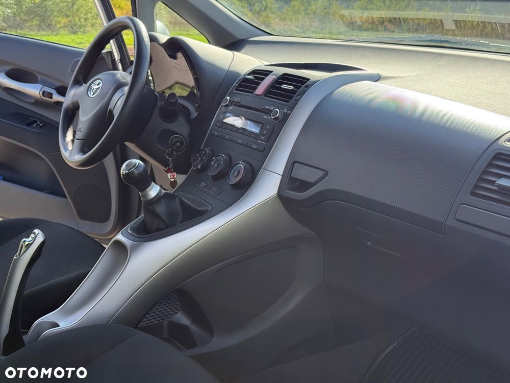 Toyota Auris - 26