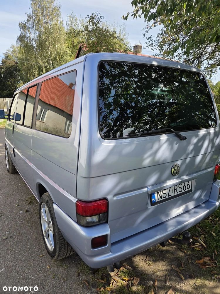 Volkswagen Caravelle - 28