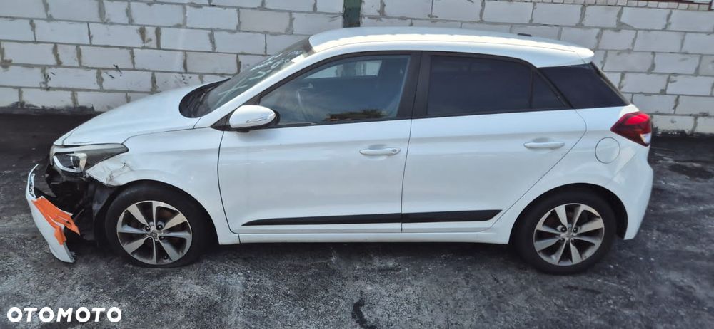Hyundai i20 1.1 CRDi Comfort - 4