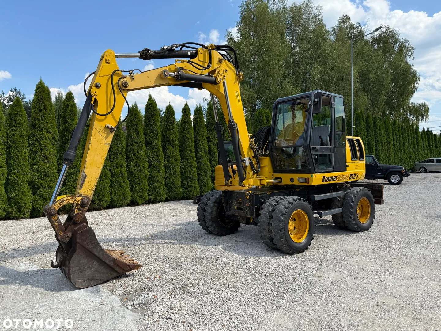 Kramer 812 KOPARKA KOŁOWA/ 12 TON / DWIE OSIE SKRĘTNE / MAŁE GABARYTY / BARDZO ZWROTNA / ZADBANA Z NIEMIEC / 70 75 80 90 100 110 / 308 310 / TEREX TW - 10