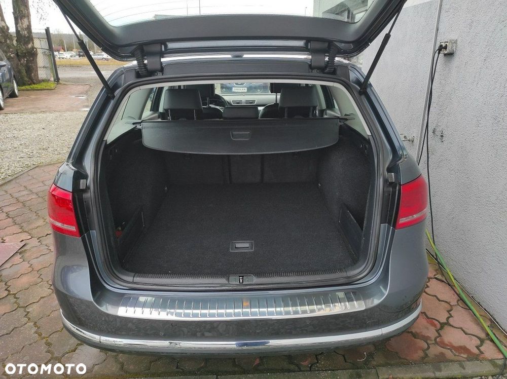 Volkswagen Passat - 17