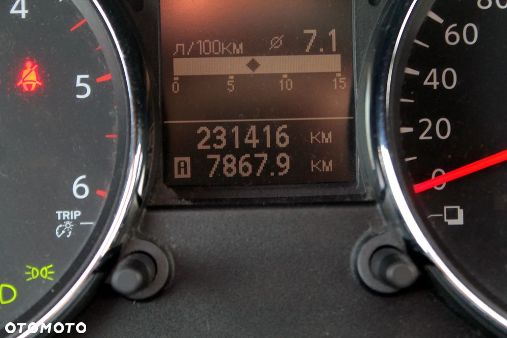 Nissan Qashqai+2 2.0 dCi DPF tekna - 13