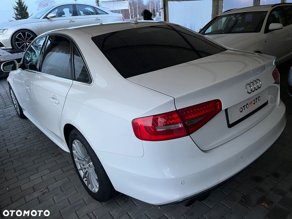 Audi A4 Limousine 2.0 TFSI multitronic S line Sportpaket - 37
