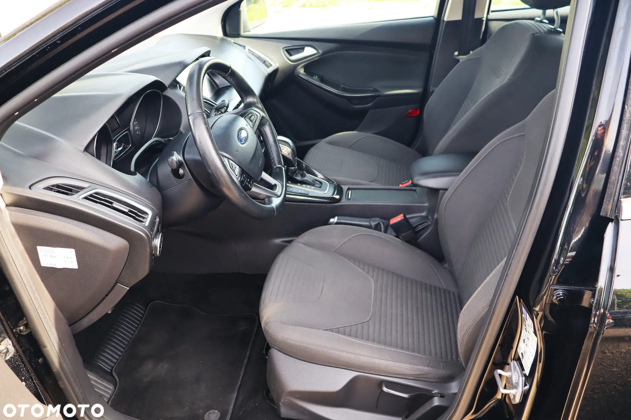 Ford Focus 1.5 EcoBoost Start-Stopp-System TITANIUM - 7