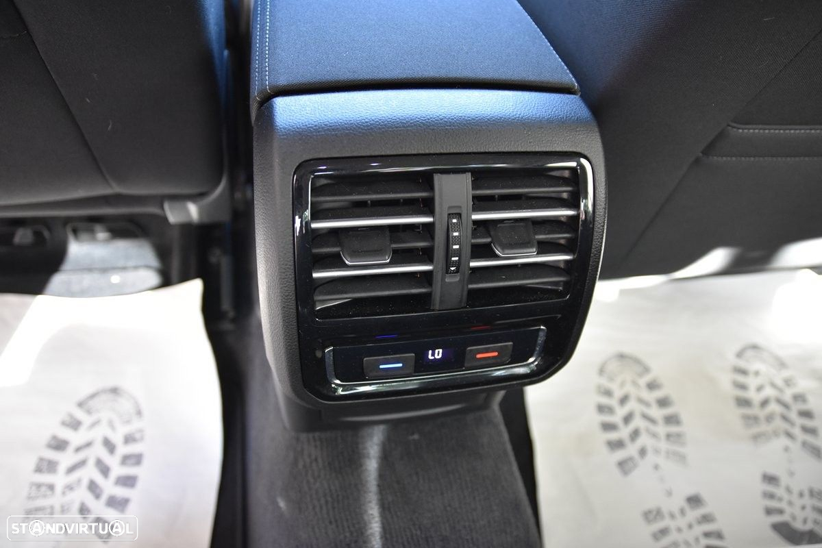 VW Passat 1.6 TDI Confortline - 21