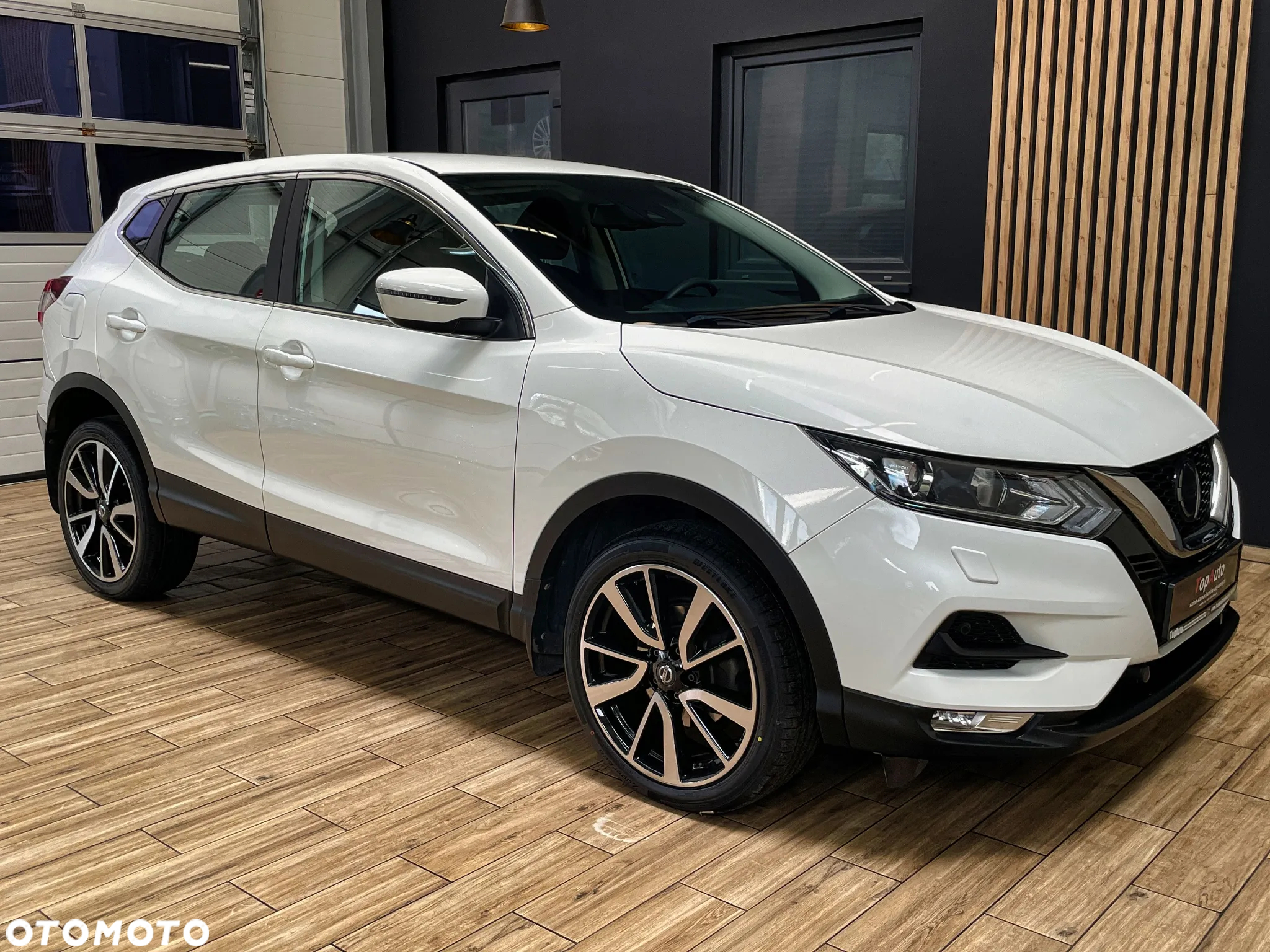 Nissan Qashqai 1.3 DIG-T Visia - 7