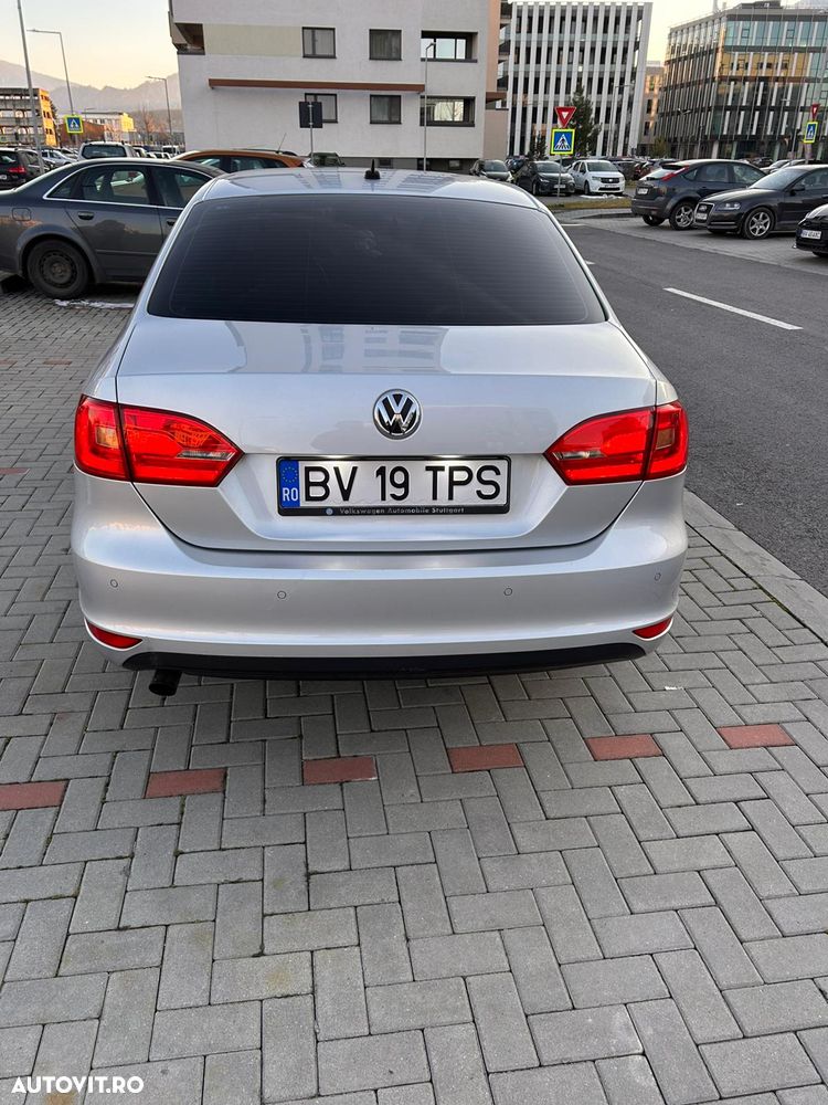 Volkswagen Jetta - 18