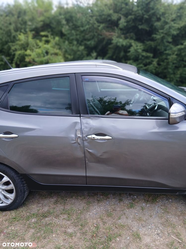 Hyundai ix35 2.0 CRDi 4WD Fifa World Cup Silver Edition - 3