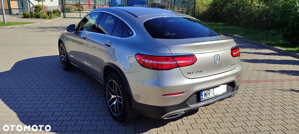 Mercedes-Benz GLC Coupe 250 4-Matic - 3