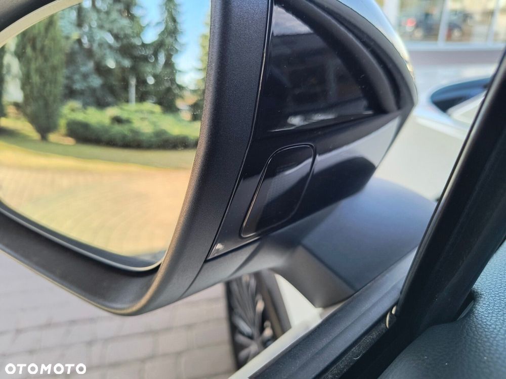 Volkswagen Tiguan - 10