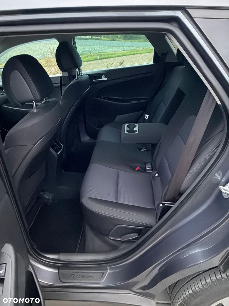 Hyundai Tucson 1.7 CRDI BlueDrive Design 2WD DCT - 27