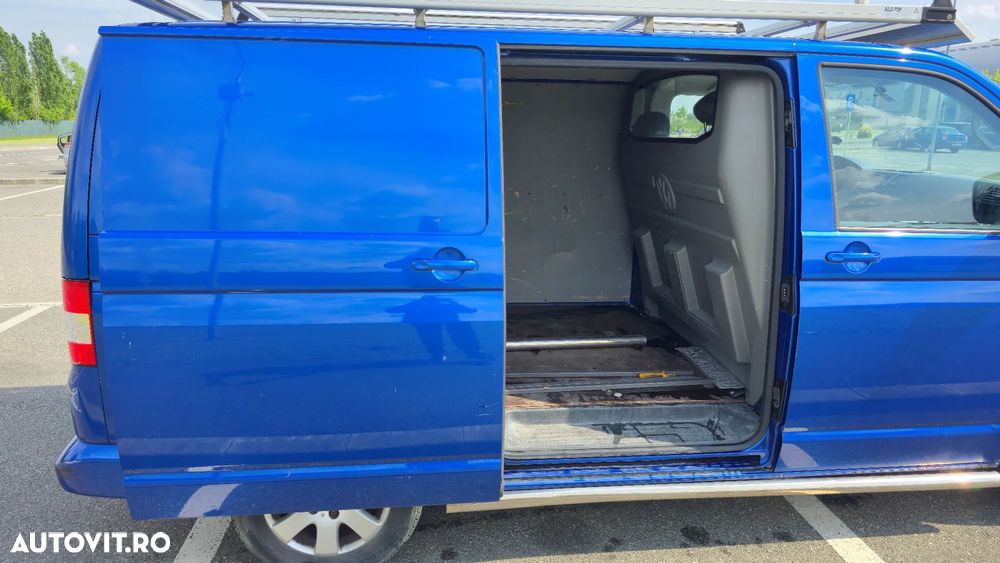 Volkswagen Transporter - 8