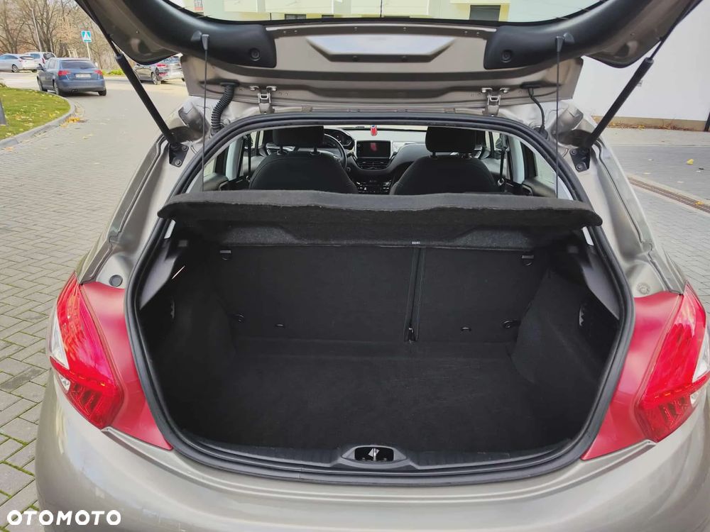 Peugeot 208 1.6 VTi Allure - 13